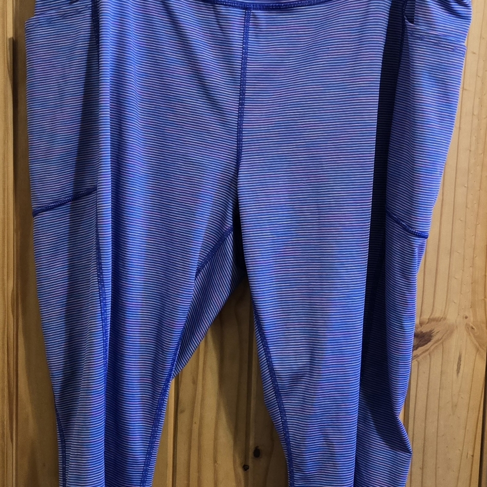 Tek Gear DryTek Women's Yoga Capri Pants Size‎ 3X Purple Stripe Pull On Active